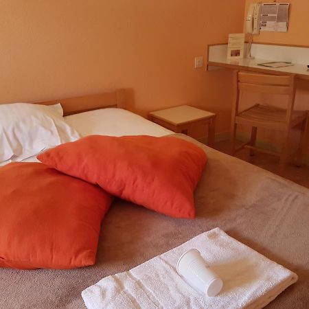 Hotel le Bretagne Louvigné-de-Bais Extérieur photo