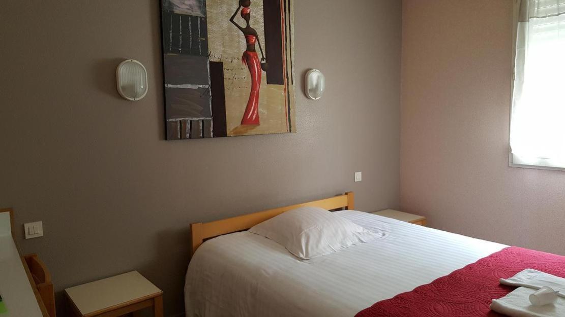Hotel le Bretagne Louvigné-de-Bais Extérieur photo
