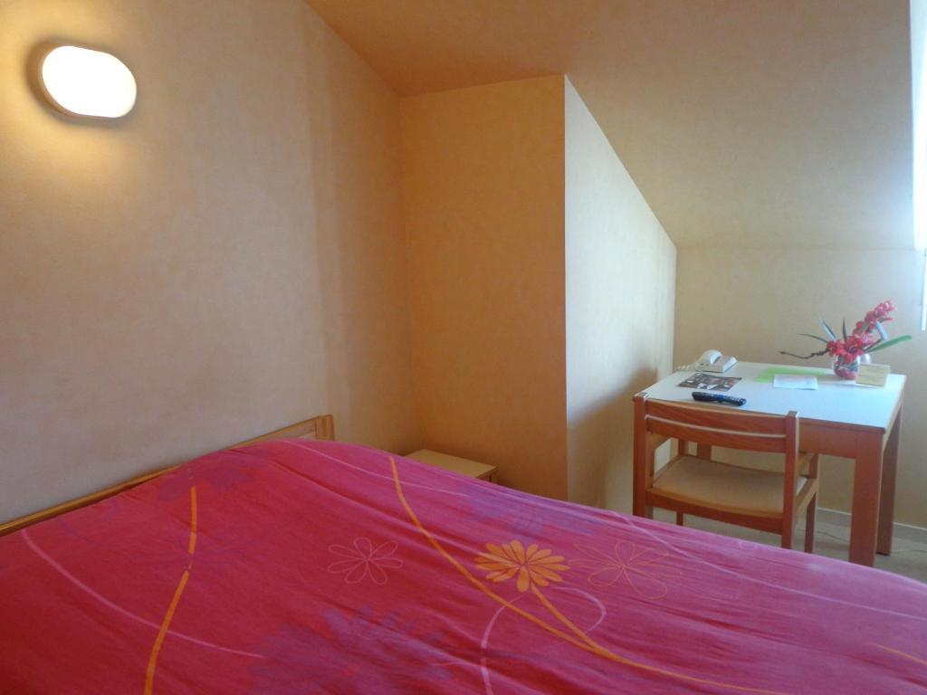 Hotel le Bretagne Louvigné-de-Bais Extérieur photo