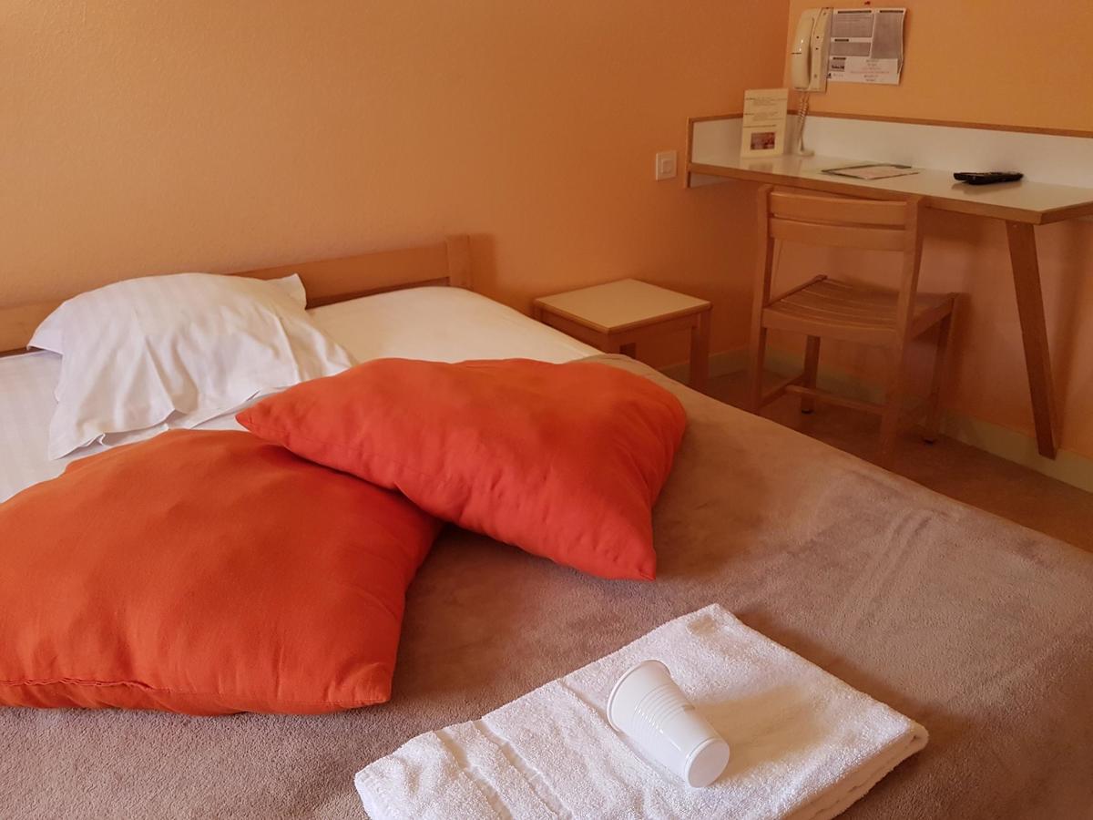 Hotel le Bretagne Louvigné-de-Bais Extérieur photo